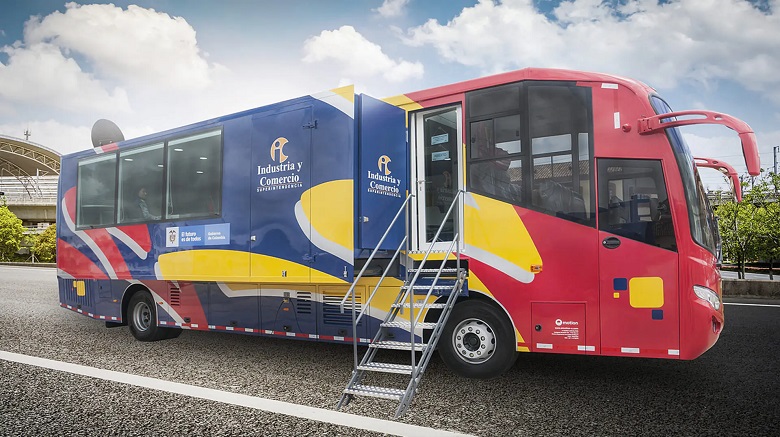 Bus ruta del consumidor Colombia